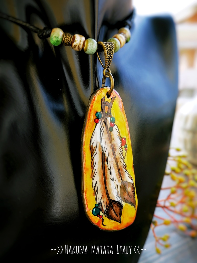 feather pendant painted Indian feathers handmade and original Hakunamatataitaly jewel beautiful hand-painted necklace