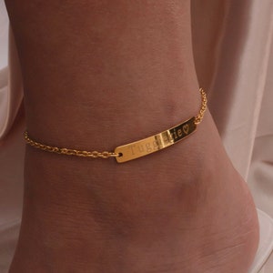16k Gold Custom Name Bar Anklet: Engraved Charm Bracelet