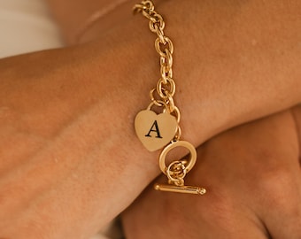 Gold Personalized Heart Charm Bracelet: Dainty Name Pendants