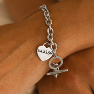 Chunky Chain Toggle Bracelet: Personalized Heart Charm