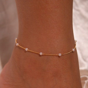 Gold pearl anklet dainty pearl anklets summer jewelry, Christmas gift, Holiday gift ideas