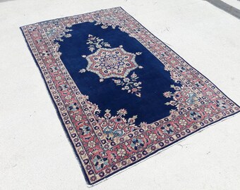 Tappeto turco vintage fatto a mano in stile vintage, tappeto persiano orientale Oushak blu anatolico con medaglione, piccolo tappeto Oushak 7'8"x4'9"ft, tappeto blu