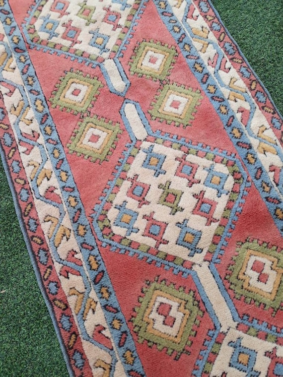 Vintage Ornate Turkish Oushak Runner Rug,Faded Colors Distressed Low Pile 2'7"x 10'2" Rug Runner,Antiğue Kitchen Rug,Oushak Rug,kilim Runner
