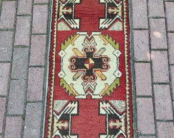 Alfombra turca vintage, pequeña alfombra anatolia tejida a mano, alfombra tribal roja de lana, alfombra rústica para la entrada.