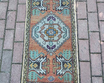 Alfombra turca vintage, alfombra anatolia pequeña tejida a mano, alfombra decorativa geométrica Oushak, alfombra rústica bohemia para la entrada.