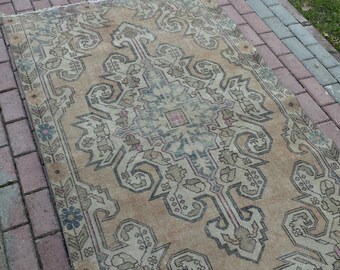 Alfombra turca vintage Oushak, alfombra artesanal con aspecto envejecido, alfombra de lana color beige rosado, 1,8 x 1,2 m.