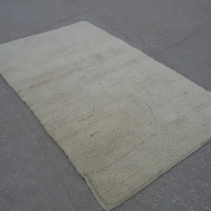 Turkish Oushak Rug, Turkish Tulu Rug, White Colored Rug, Shaggy Rug, Vintage Tulu Rug, Tulu Rug, 7&#39;1&quot;x1&#39;8&quot;feet/217x118cm