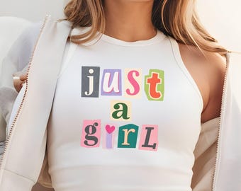 Chemise juste une fille, débardeur court micro-côtelé girly, débardeur court Just A Girl, cadeaux drôles de fille mignonne, chemises féministes de l'égalité des droits BFF