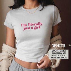 Ich bin buchstäblich nur ein Mädchen-Shirt, Girly Mädchen-Baby-T-Shirt, nette Mädchen-Geschenke, buchstäblich nur ein Mädchen-Baby-Puppen-T-Stück, lustiges Mädchen-Geschenke, BFF Hemden