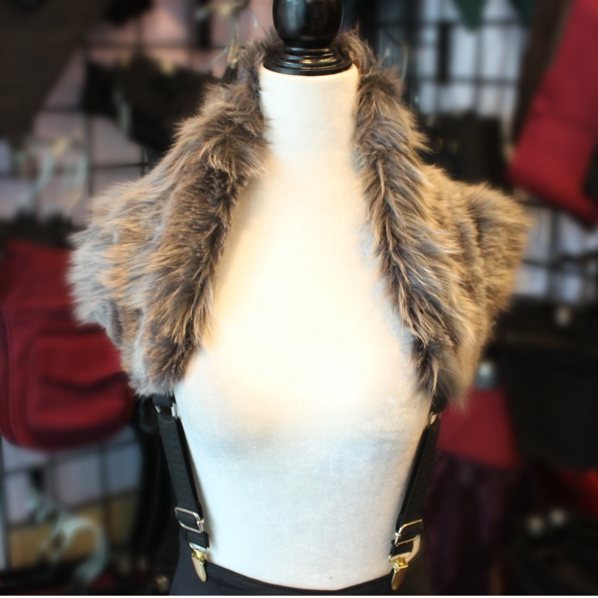 Mepase 4 Pcs Viking Costume Set Include Faux Fur Collar Halloween Lace Up Waist Belt 2 PU Leather Gauntlet Wristband
