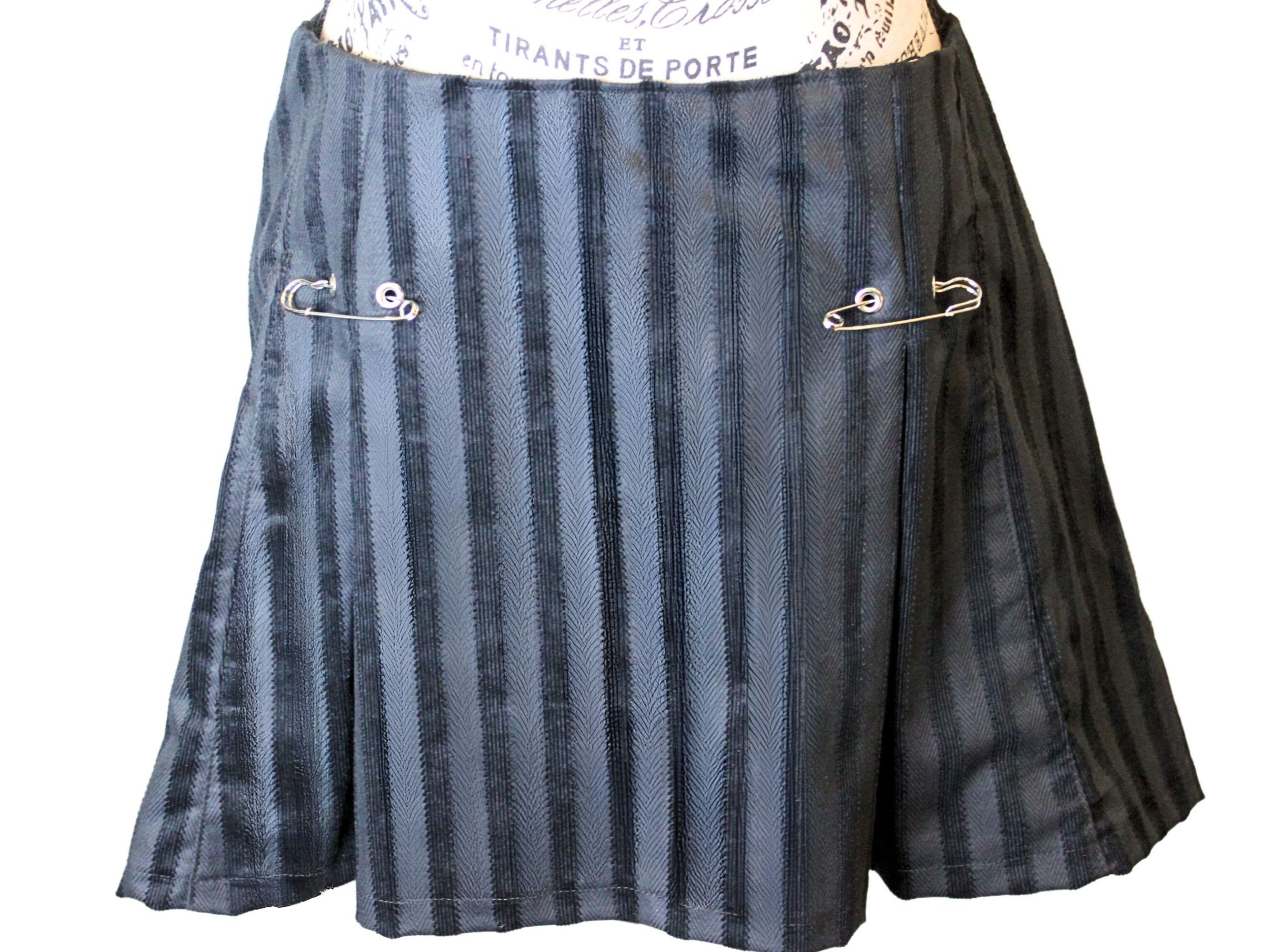 The VM Kilt Pin Skirt- Short Dark Academia 90s Y2K Kilt Skirt, Goth Punk School Girl Skirt, Skirt for Christmas Party Christmas Gift for Her