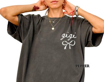 Personalisiertes Comfort Colors® Gigi Shirt, Gigi TShirt, Muttertagsgeschenk, Geschenk für Großmutter, neue Nana, Mimi Nonna Lolli, Grammy Geschenk