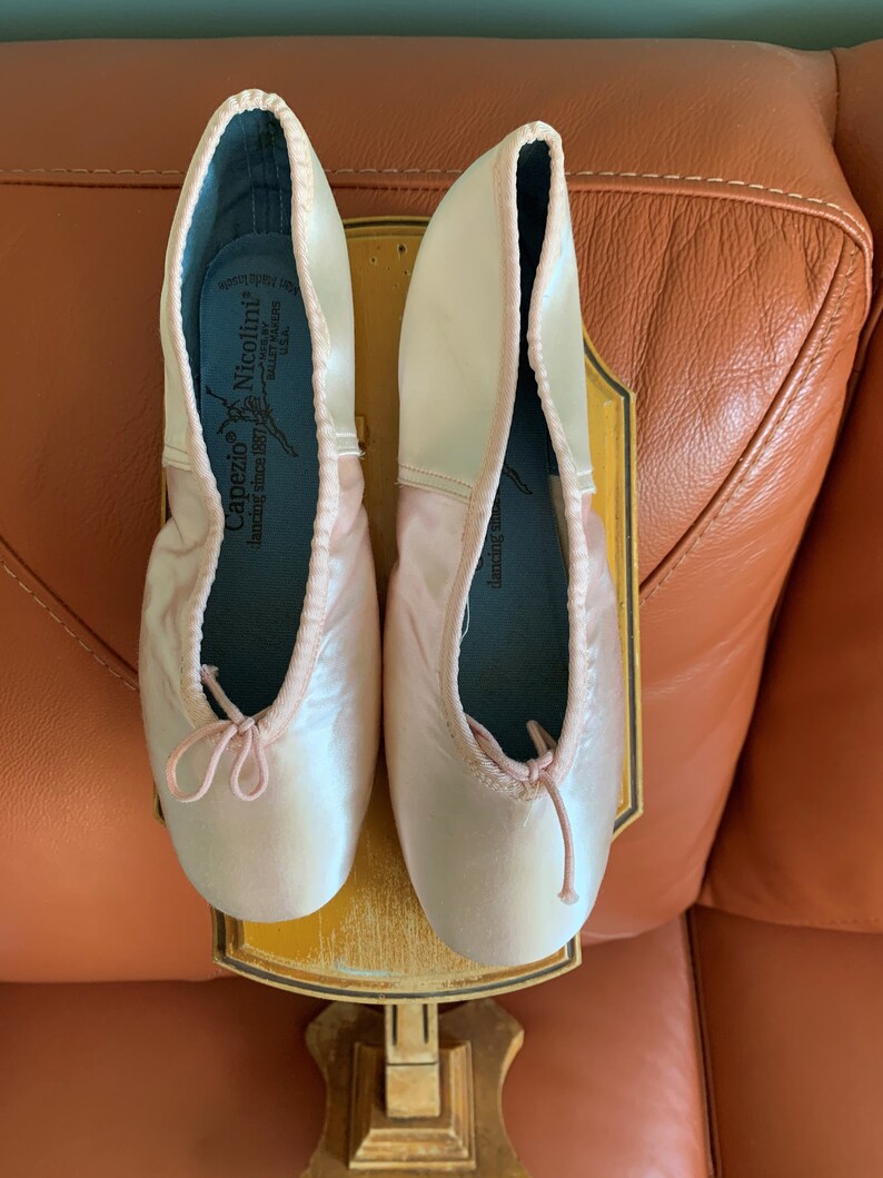 vintage capezio t strap flats