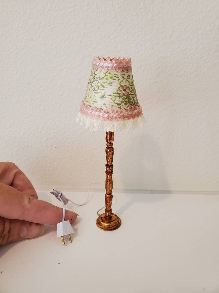Dollhouse Miniatures.3D Printed floor lamp scale 1/2" Half-inch 
