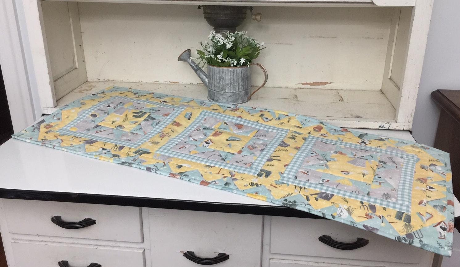 Spring Quilted Table Runner~spring Table Runner~country Decor~farmhouse ...