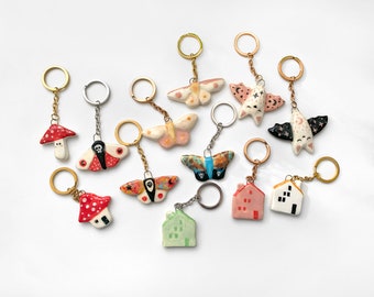 Porte-clés magiques faits main • Breloques en céramique peintes à la main • Accessoires pendentifs porte-clés en acier inoxydable • Cadeau original magique mignon