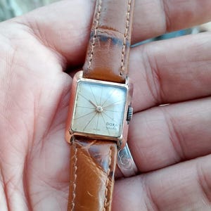 Vintage Doxa ladieswatch, Swiss Made Watch, ManualWind Movment, goldplated, Geniun leather
