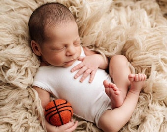 RTS! Felted basketball toy | Newborn photography props Felted stuffy toys Wool sport props Sport Baby Basketball