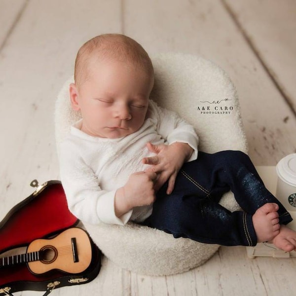 RTS!!! Mini Musical Instrument Newborn photography props Dollhouse Accessories Guitar replica Mini acoustic guitar model with stand and case