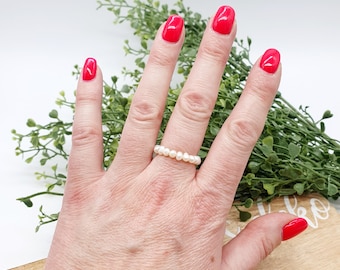 Ring Süsswasserperlen Elastisch Anti Stress Ring Hilfe gegen Nägelkauen oder Hautzupfen Sommer Modeschmuck Minimalistisch