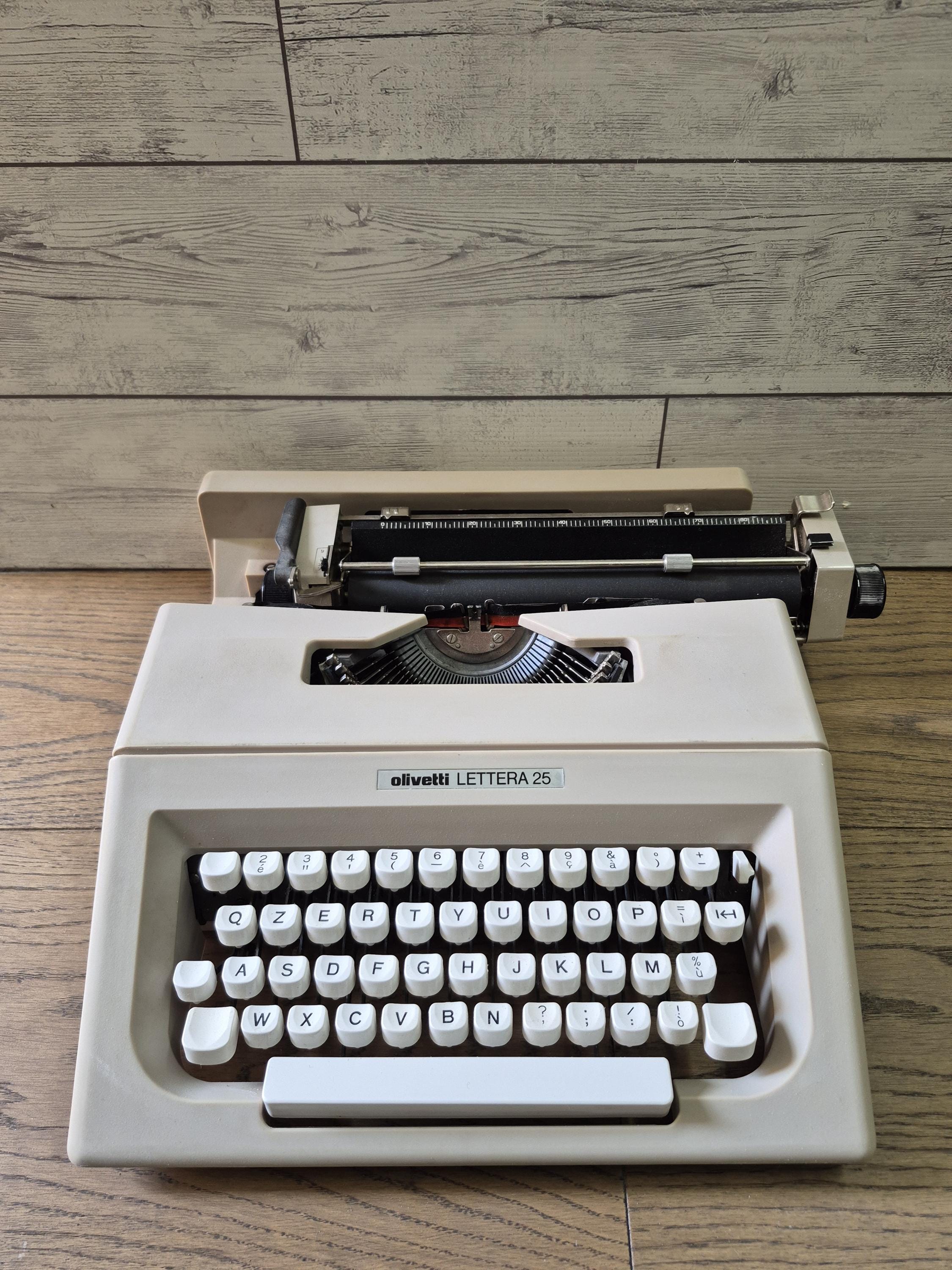 olivetti LETTERA25 タイプライター OLIVETTI Lettera 25 タイプライター インクリボン交換済み – zakka