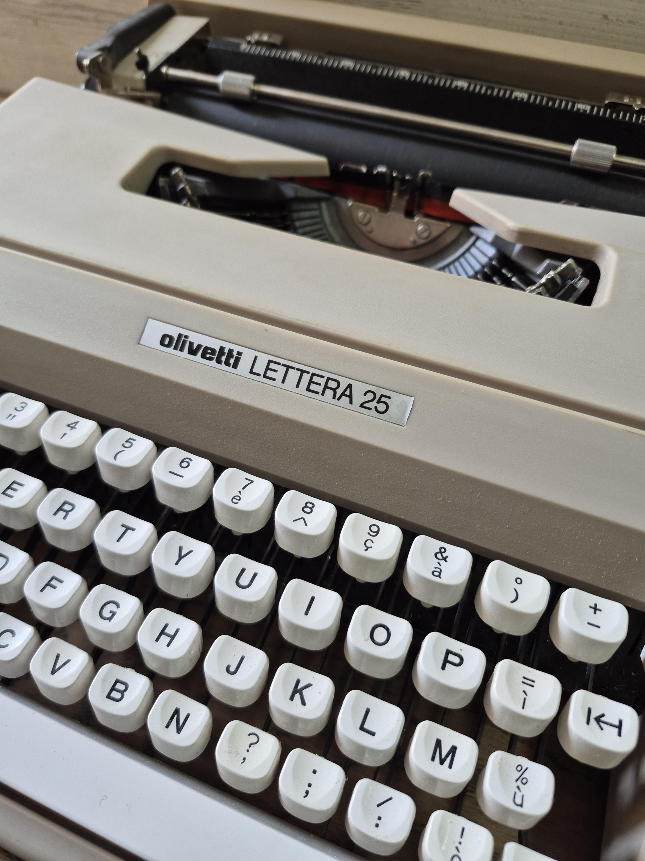 Olivetti Letter 25 - Etsy