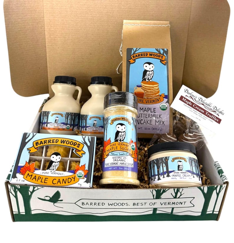 Perfect Vermont Gift - Deluxe Maple Gift Box of Treats: Maple Syrup, Pancake Mix, Maple Sugar, Maple Cream, Maple Candy, Maple Truffles zdjęcie 9