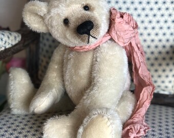 Fiona, 32 cm, OOAK Artist Bear