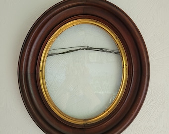 Antique Victorian Deep Oval Picture Frame with Brass Liner with Glass