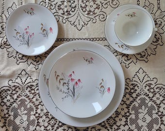 Royal Porcelain Vajilla Fine Porcelain Vintage Royal Duchess Fine