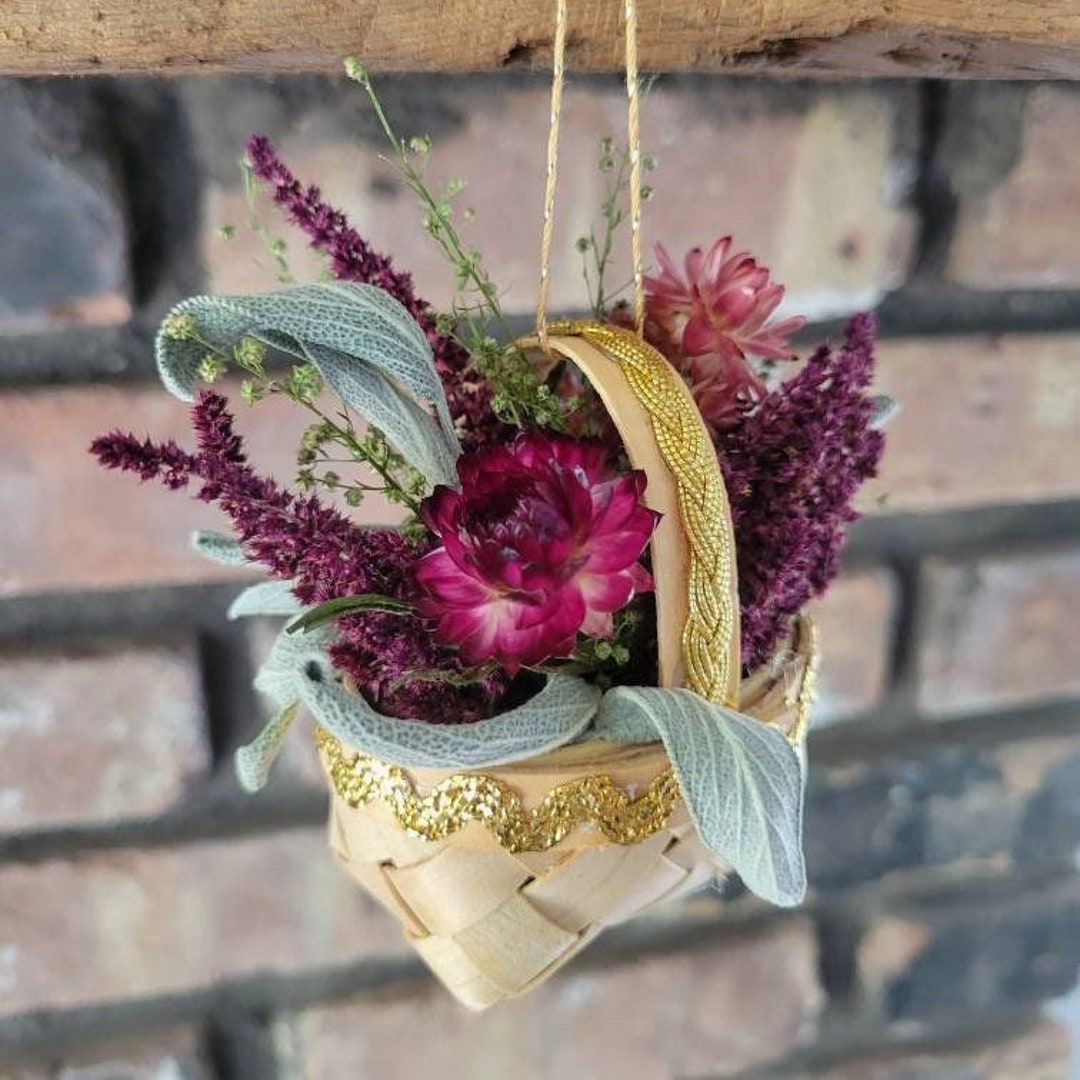 Dried Flower Basket Ornament Natural Christmas Ornament Mini Flower