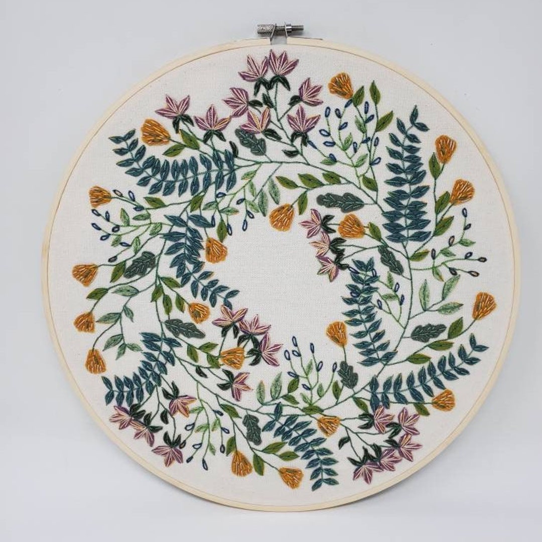 Floral Embroidery Hoop Wreath: Hand-cut Felt Wall Art - Etsy