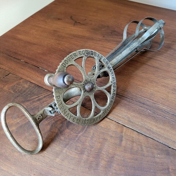 Antique Dover Egg Beater #2 * Boston * Primitive Rotary Beater