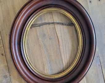Antique Victorian Deep Oval Picture Frame with Brass Liner