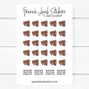 Op de afbeelding: Een vel met 20 stickers met een chocolade reep met een hartje en de tekst "Chocolade smaakt net zo goed als slank zijn".