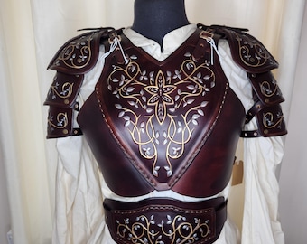 女性用装飾付き緑革鎧セット　SCA、LARP、コスプレ、ファンタジーフェア向けに手作り