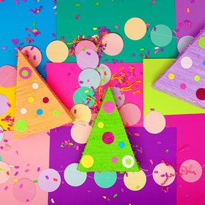Mini Christmas Tree Piñata Decor for Festive Celebrations and Gifts