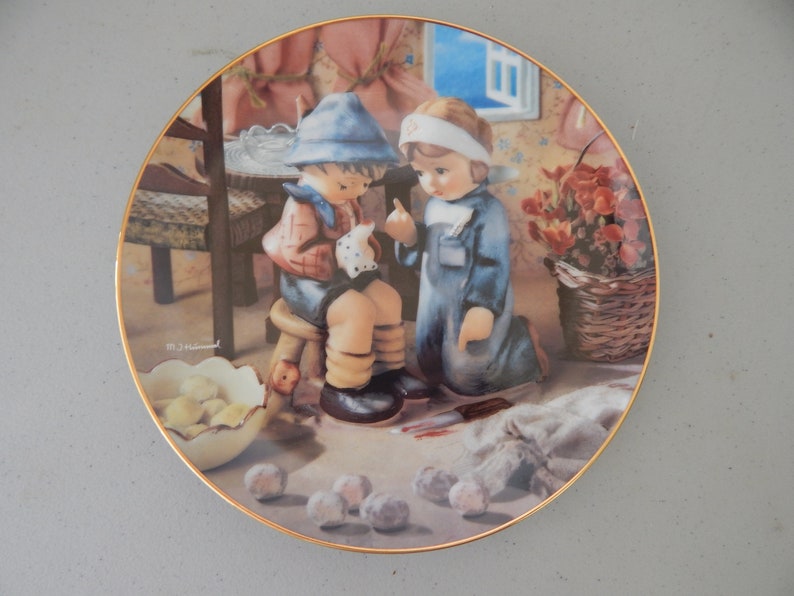 Hummel Plate Little Companions Tender Loving Care Danbury Mint Vintage M.I