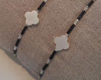 Armband op trekkoordknoop parelmoer en Japanse parels