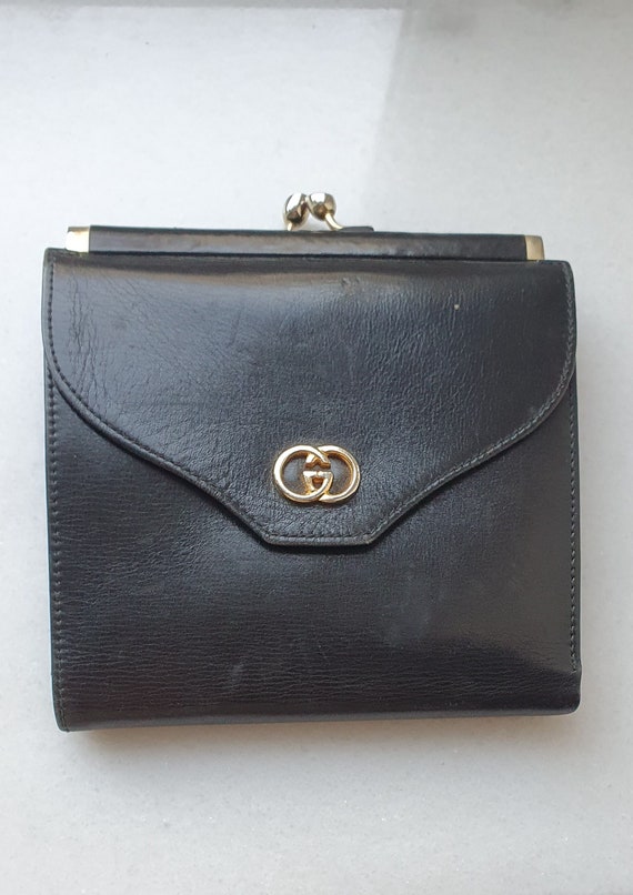 Authentic Gucci  Womens Wallet in classic black le