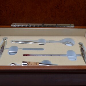 Geschenkset für Weinliebhaber mit Silbergriff in Box