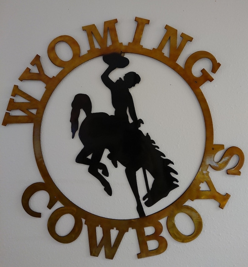 University of Wyoming Cowboys Bucking Horse Circle Home Decoration