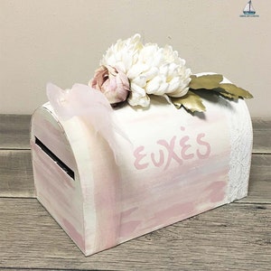 Pink wish box with flowers