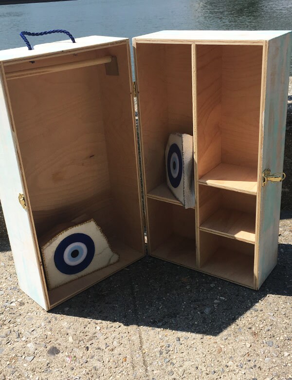 Caja de bebé Keepsake que se convierte en armario o mesita de noche