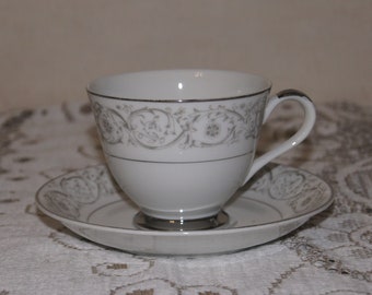 Fine china | Etsy Fine china | Etsy