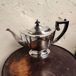 Silver Coloured Teapot, Vintage Teapot, Antique Teapot, Antique Silverware, Silverware, Vintage Homewares, Gifts for Her, Wedding Gift
