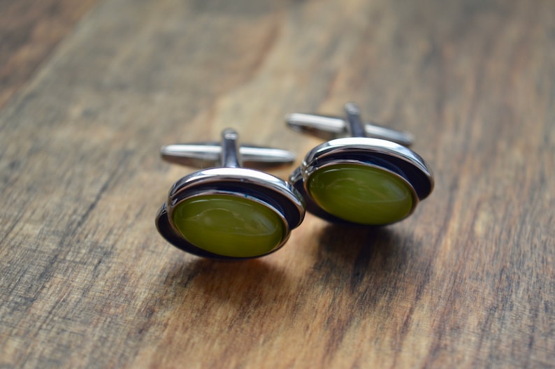 Mens Accessories Wedding Gift Suit Accessories Gifts for Him Vintage Accessories Onyx Cufflinks Vintage Cufflinks Green Cufflinks