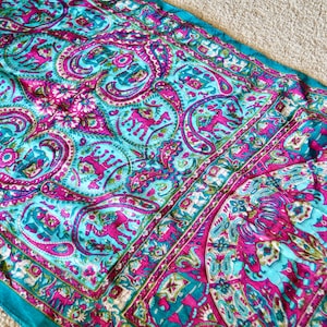 Silk Scarf, Scarves in uk, Scarf in uk, Vintage Scarf, Pink Scarf, Gifts for Women, Mothers Day Gift, Bridesmaid Gift, Sister Gift, Scarf