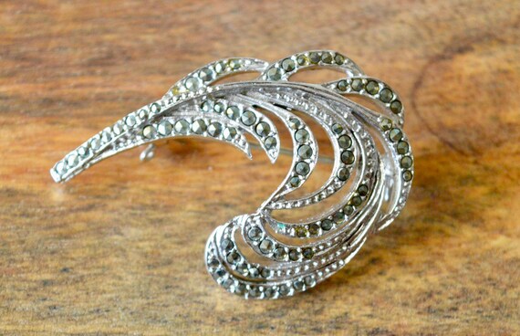 Jewellery brooches uk deals