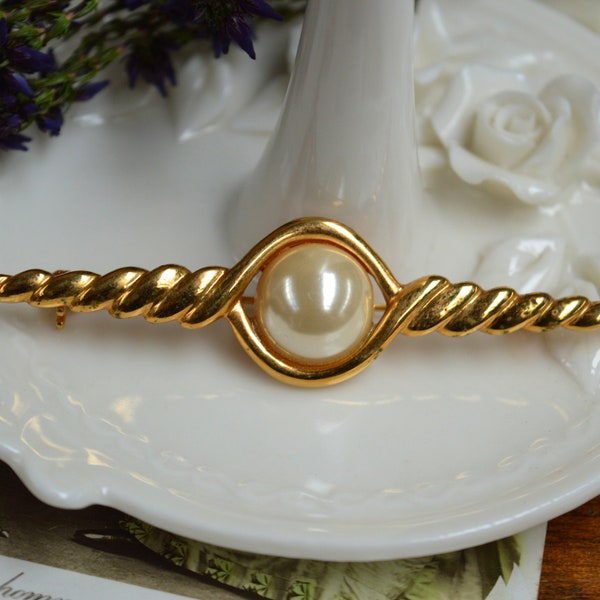 Vintage Brooch, Pearl Brooch, 1980s Brooch, Twisted Brooch, Brooch Vintage, Brooch, Gifts for Her, Wedding Gift, Vintage Jewelry